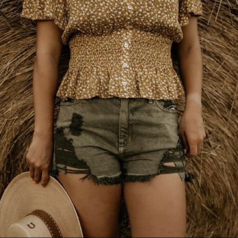 Avery Olive Distressed Shorts
